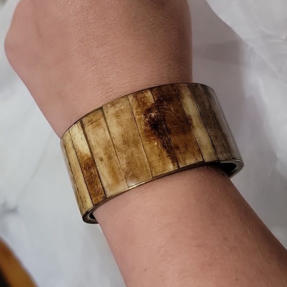 Gold/Brass solid cuff - Picture 4 of 4